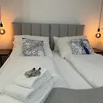 BienveniDUS - self service accommodation - Unterkunft zur Selbstversorgung - Das Messezimmer - Düsseldorf