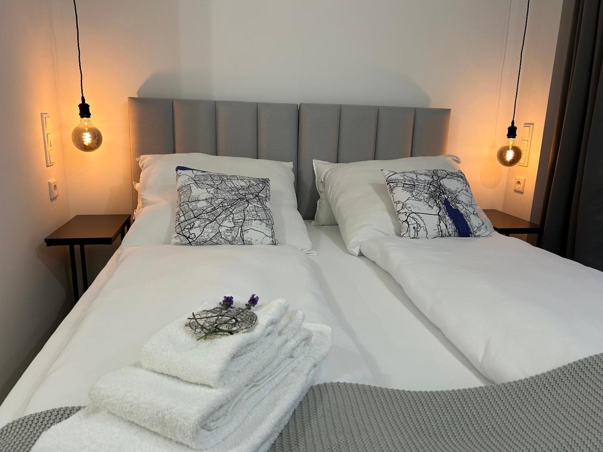 Bienvenidus - Self Service - Zur Selbstversorgung - Messezimmer - Gasthof