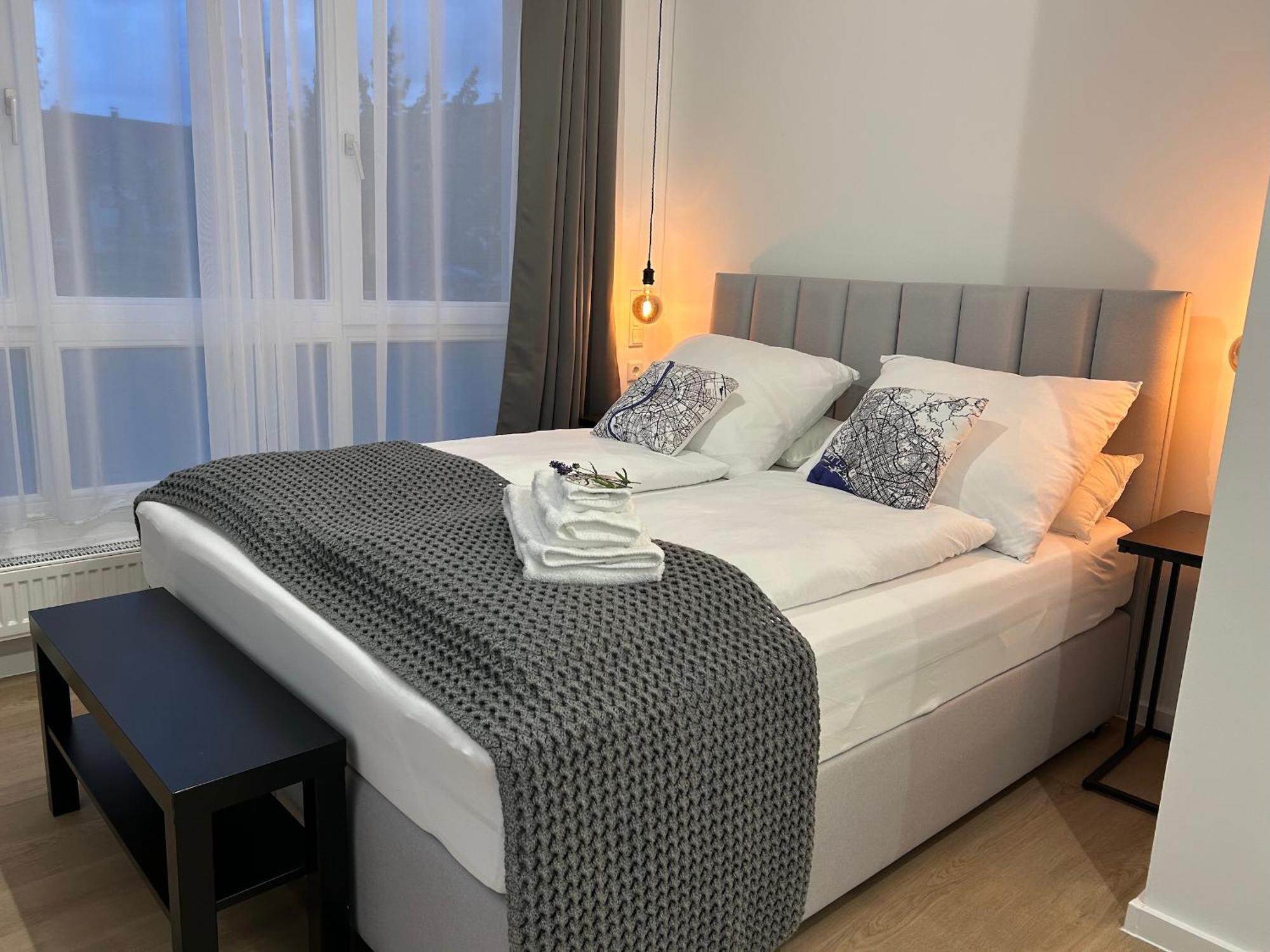 Bienvenidus - Self Service - Zur Selbstversorgung - Messezimmer - Düsseldorf